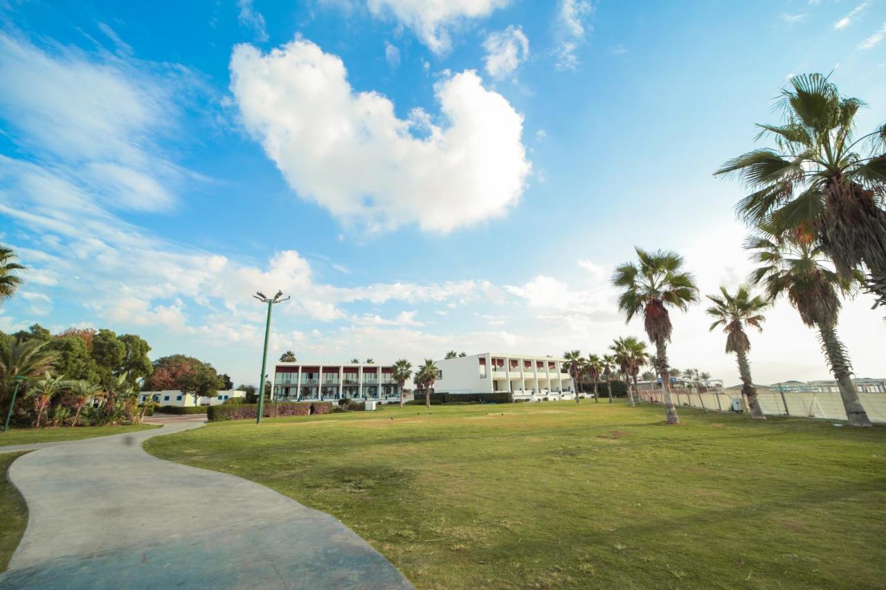 Nachsholim Beach Hotel Nahsholim Bagian luar foto