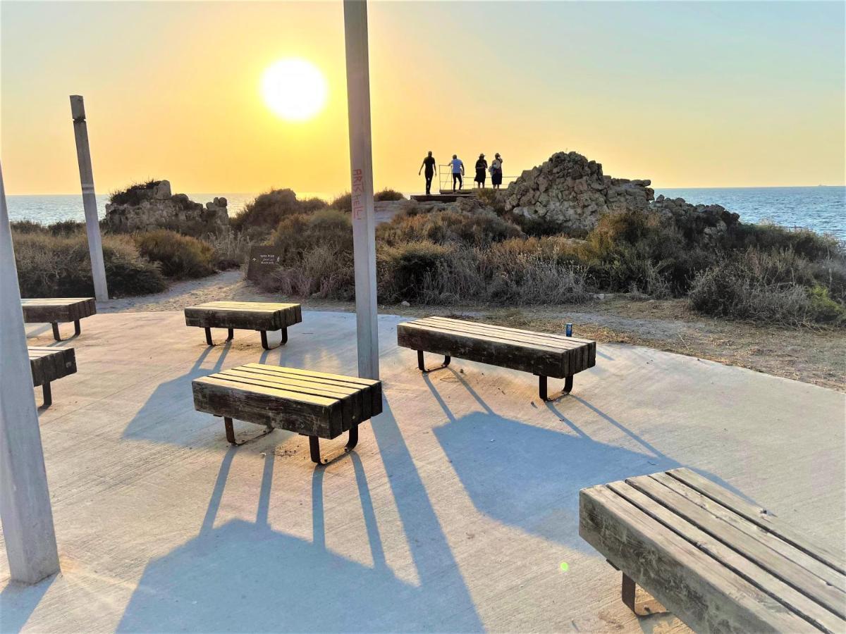 Nachsholim Beach Hotel Nahsholim Bagian luar foto