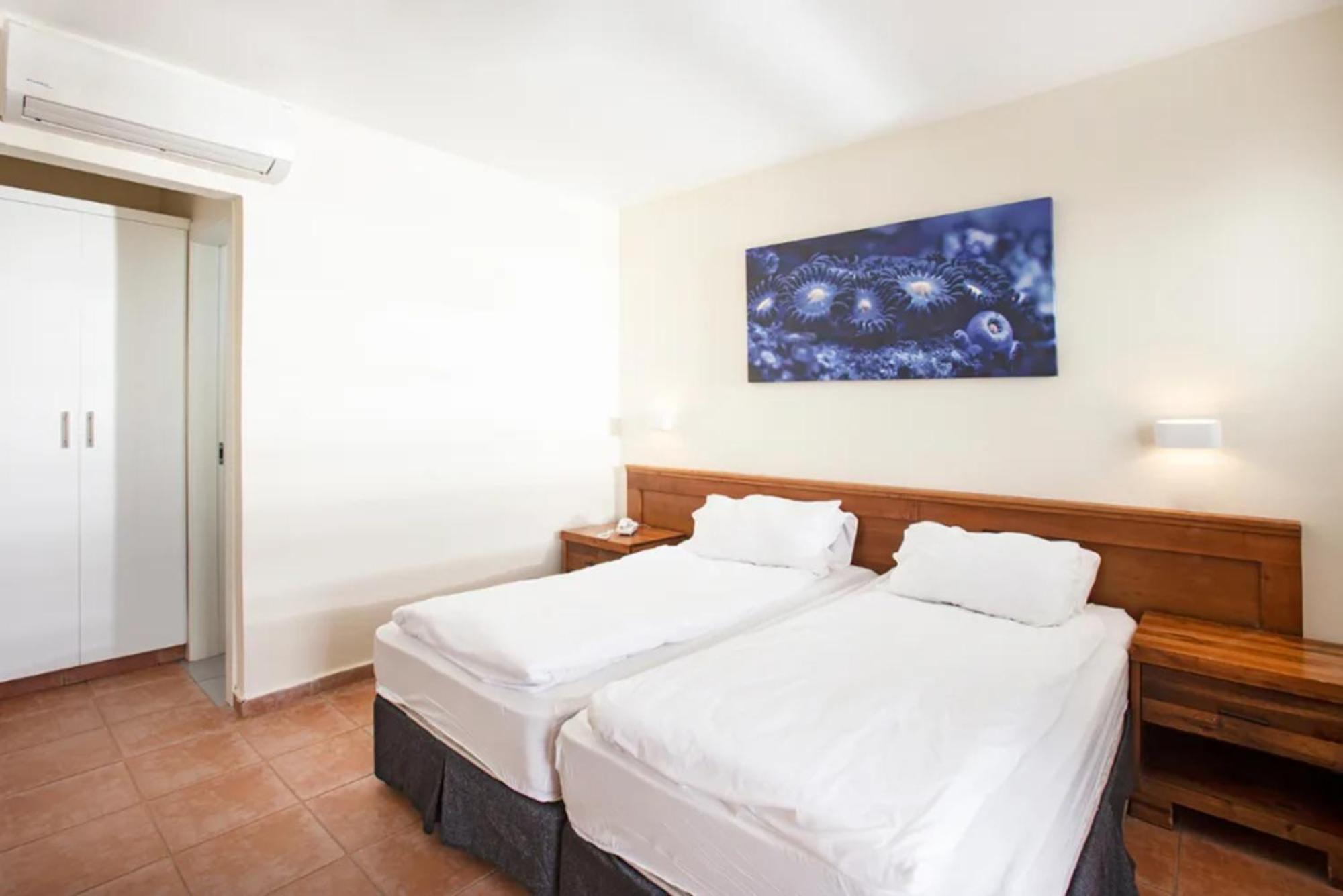 Nachsholim Beach Hotel Nahsholim Ruang foto