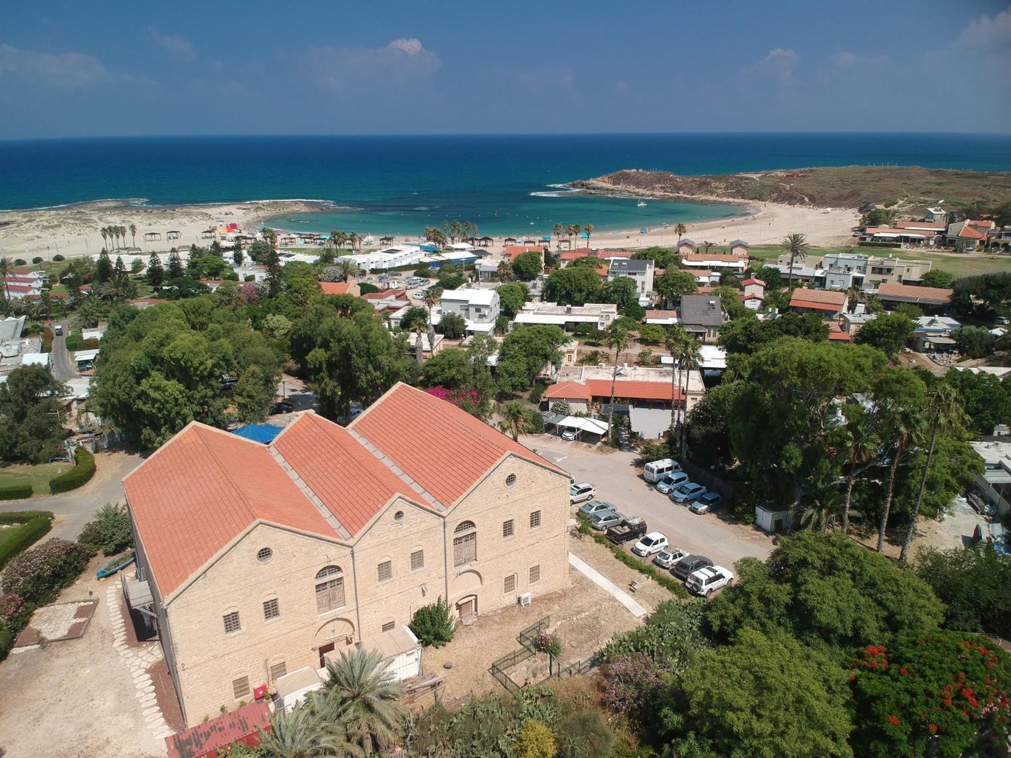 Nachsholim Beach Hotel Nahsholim Bagian luar foto